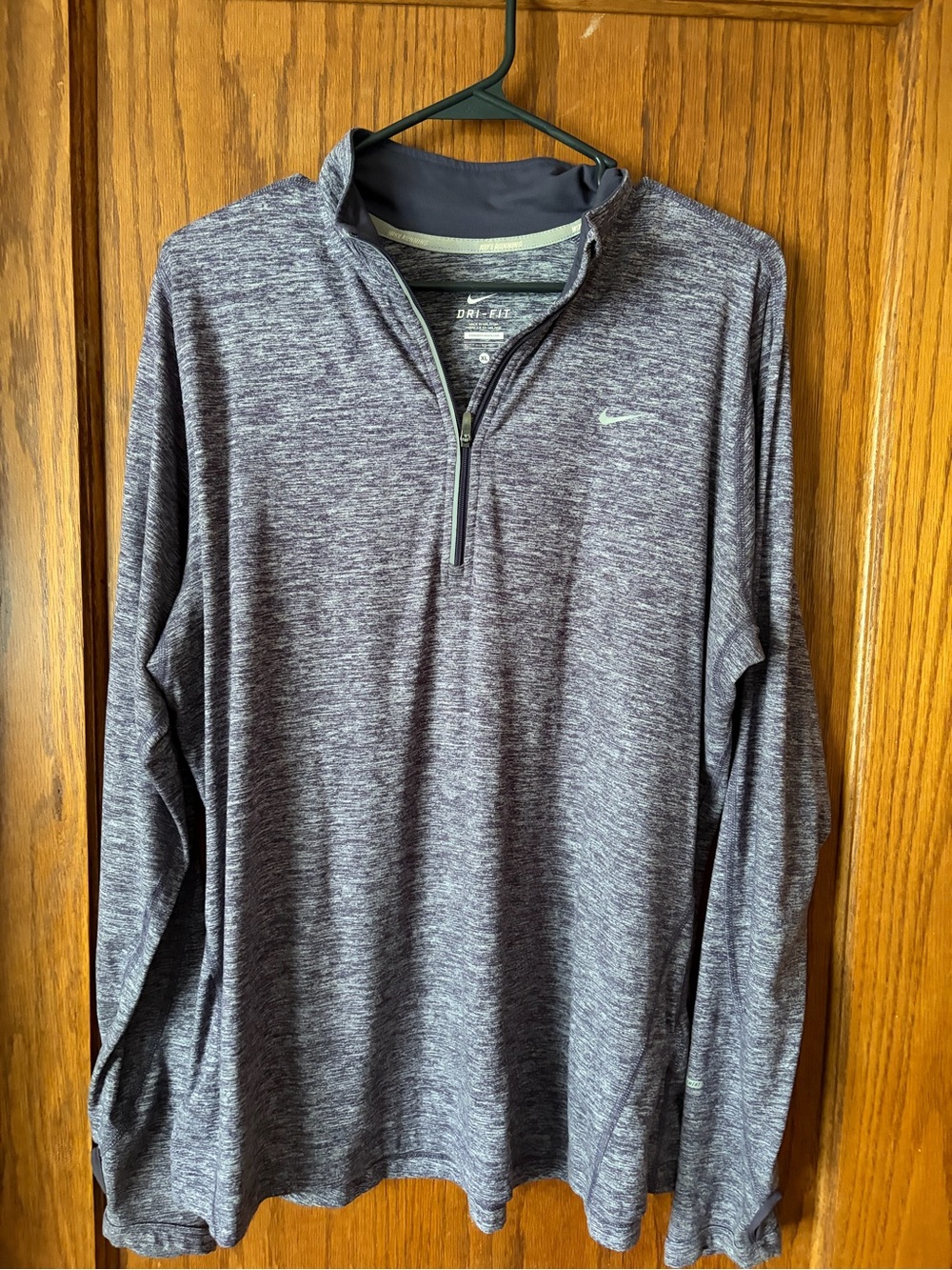 Nike Women’s Heathered Charcoal/Purple 1/4 Zip Dri-FIT Pullover